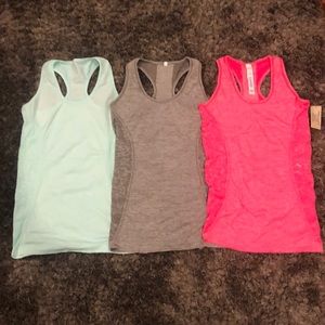 American Eagle workout tank tops